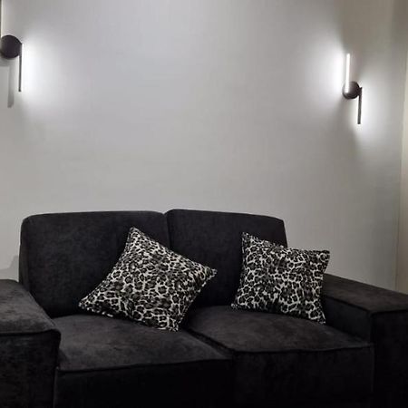 Heart Of Tirana Apartment Eksteriør bilde